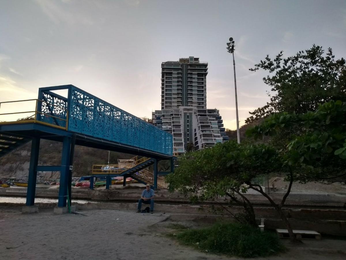 Apartamento Edificio Los Laureles Santa Marta Dış mekan fotoğraf